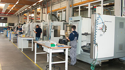 Natürlich auch schon 2006 auf den Kleinmaschinen schon einige als 5-Achsmaschinen.